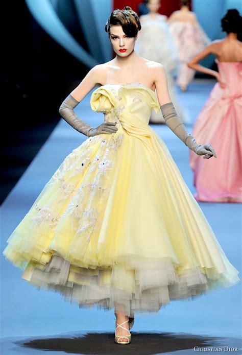 dior couture runway 2011